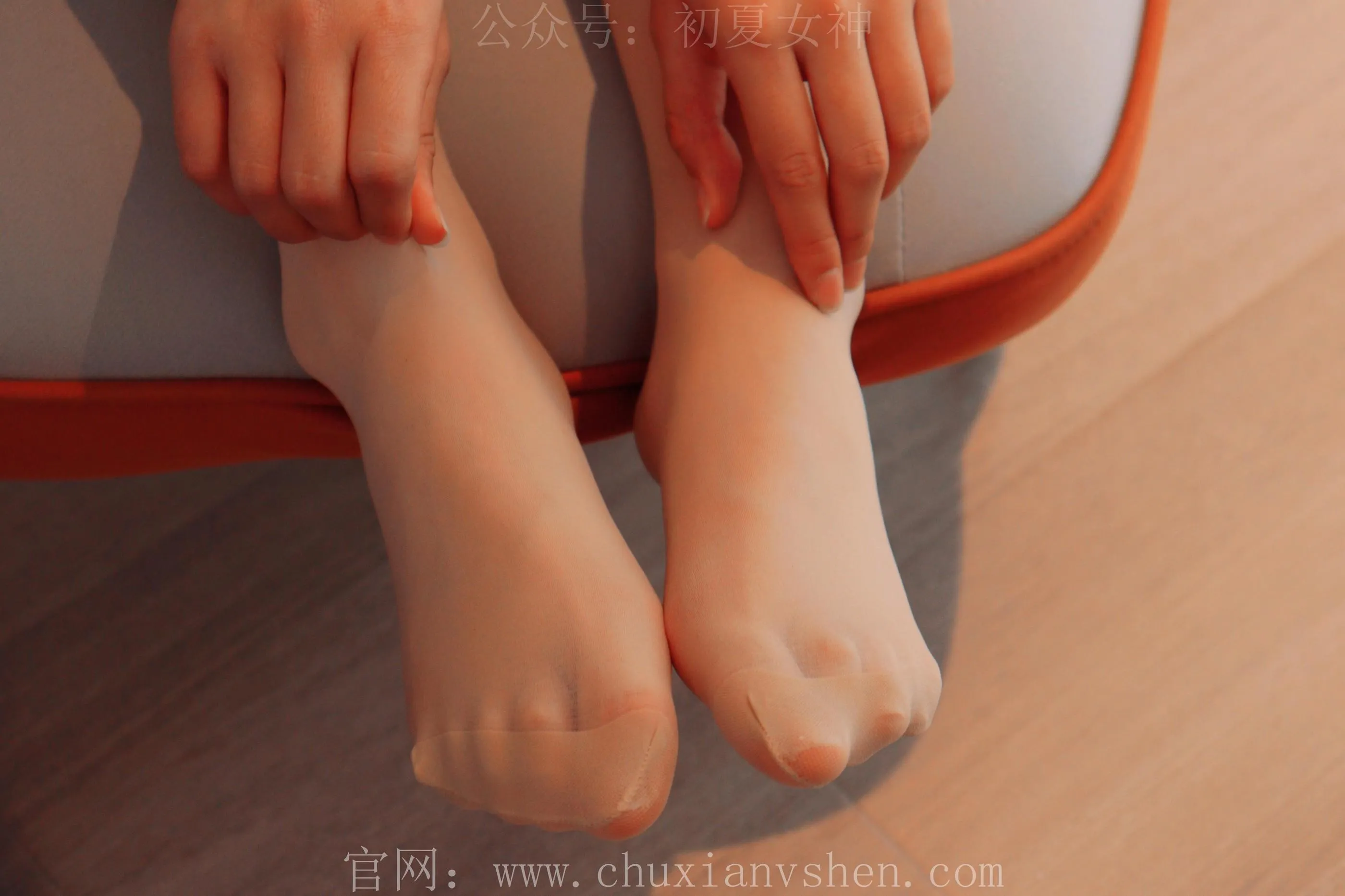 初夏女神 NO.005 沙沙 牛仔M码长裙搭小黑皮鞋 [112P]插图7